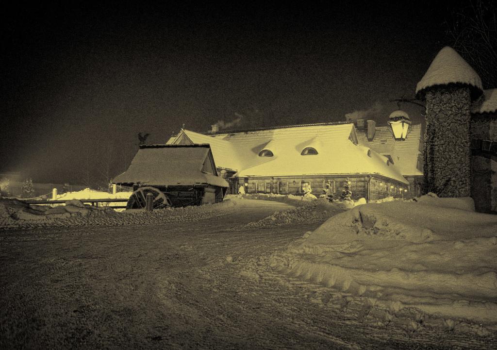 Hotel Zornica Poczesna Dış mekan fotoğraf